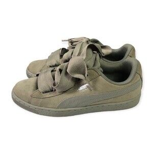 Puma Juniors Grey Suede Basket Heart Sneakers